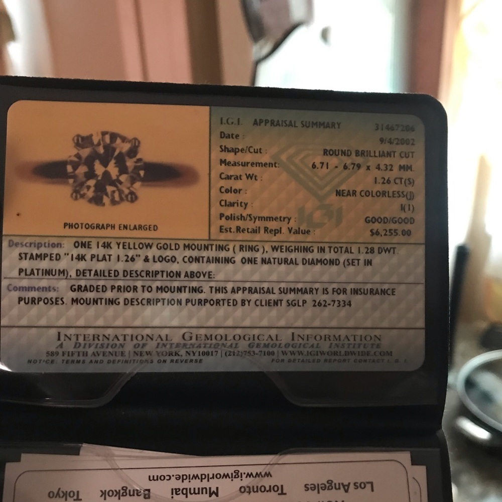 diamond ring - Picture 2 of 5